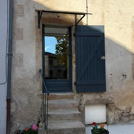 Maison De Charme Renovee Avec Gout Clim Vic-le-Comte